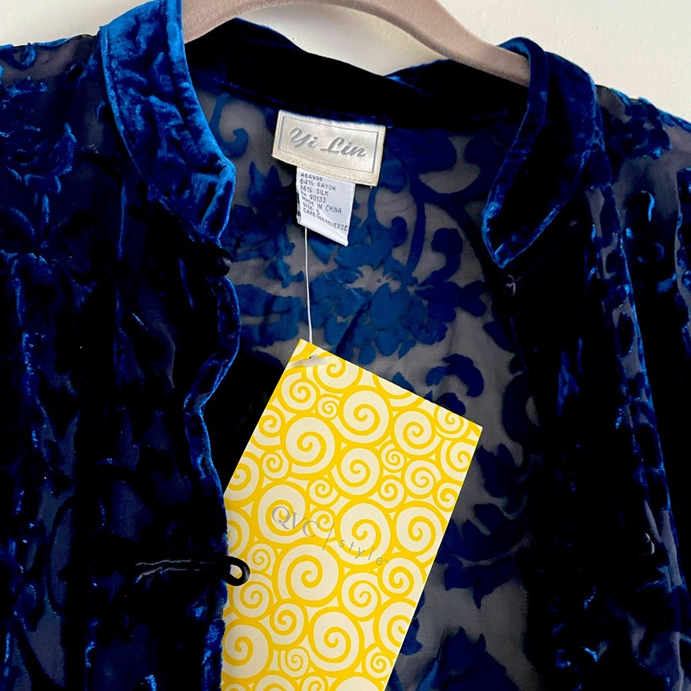 QVC style blouse dark blue & black